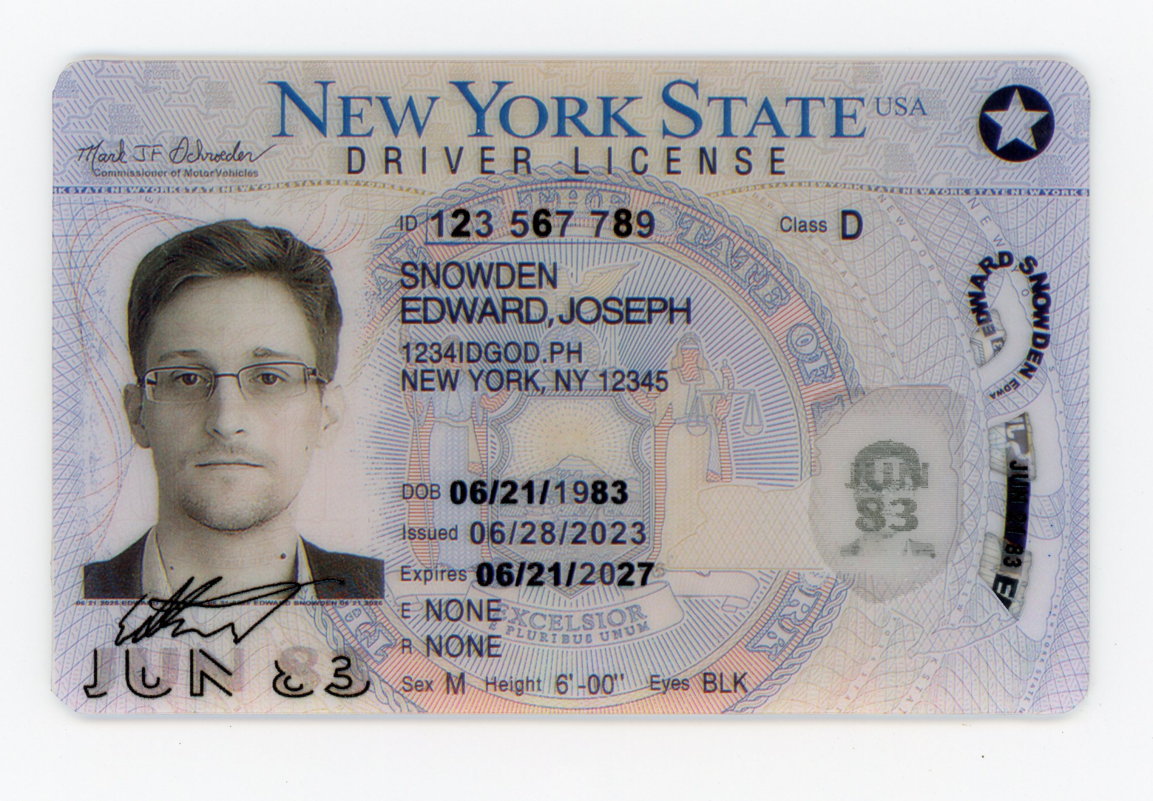 High-Quality New York Fake ID with Security Features